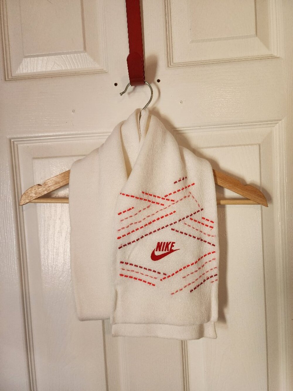 Nike White + Red Fall/Winter Scarf